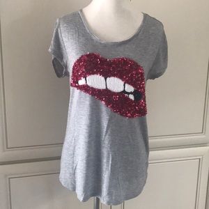 H&M shirt/Top with sequins 👄, size small,So soft
